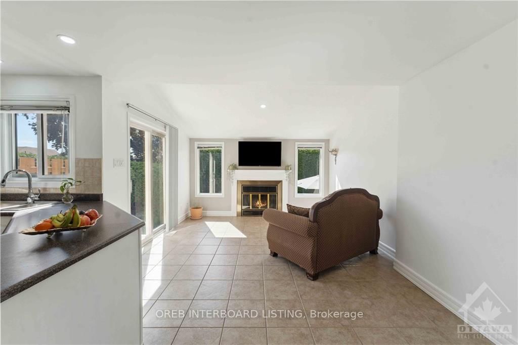 Photo 4 of 65 STRADWICK Ave, Ottawa, Barrhaven - Cedargrove/Fraserdale — HOMEH