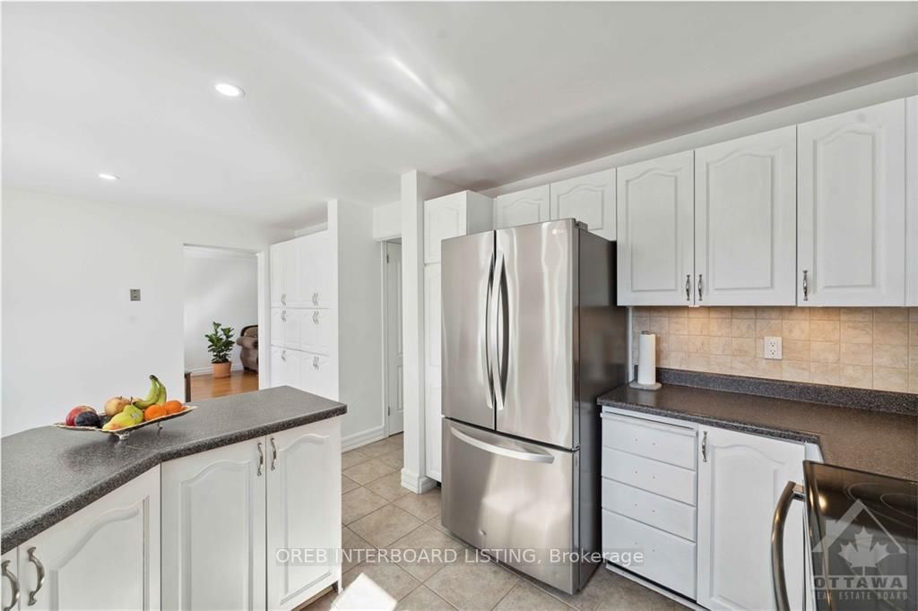 Photo 8 of 65 STRADWICK Ave, Ottawa, Barrhaven - Cedargrove/Fraserdale — HOMEH