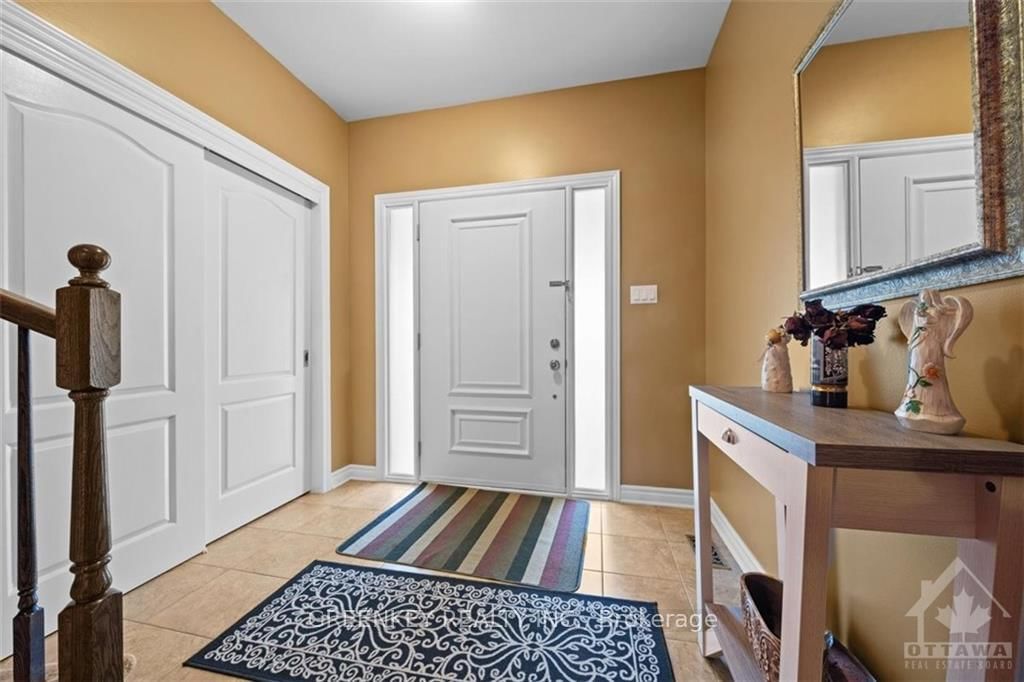 Photo 6 of 246 GRACEWOOD Cres, Ottawa, Blossom Park/Kemp Park/Findlay Creek — HOMEH