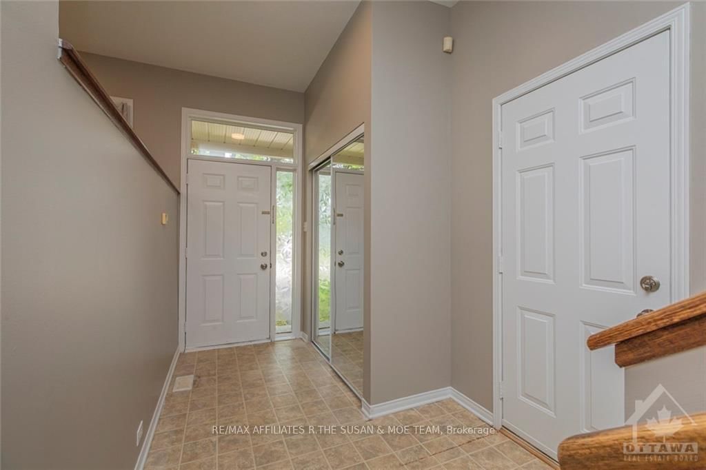 Photo 4 of 5113 LERNER Way, Ottawa, Beacon Hill South — HOMEH