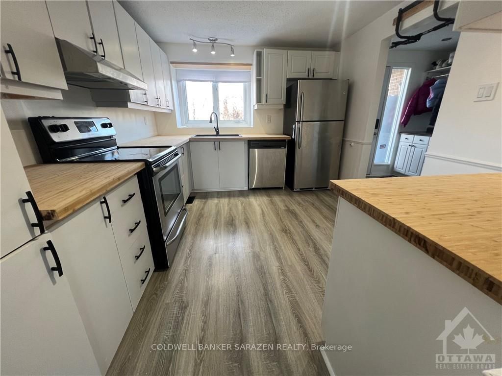 Photo 2 of 2296 COTTERS Cres, Ottawa, Windsor Park Village — HOMEH