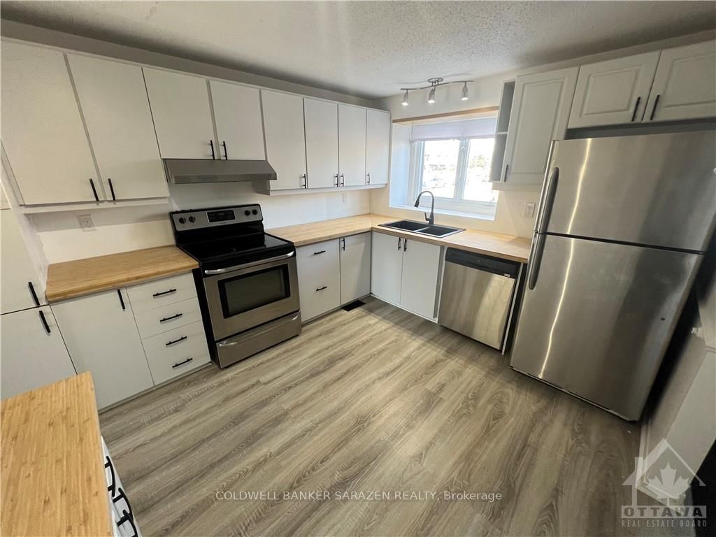 Photo 4 of 2296 COTTERS Cres, Ottawa, Windsor Park Village — HOMEH