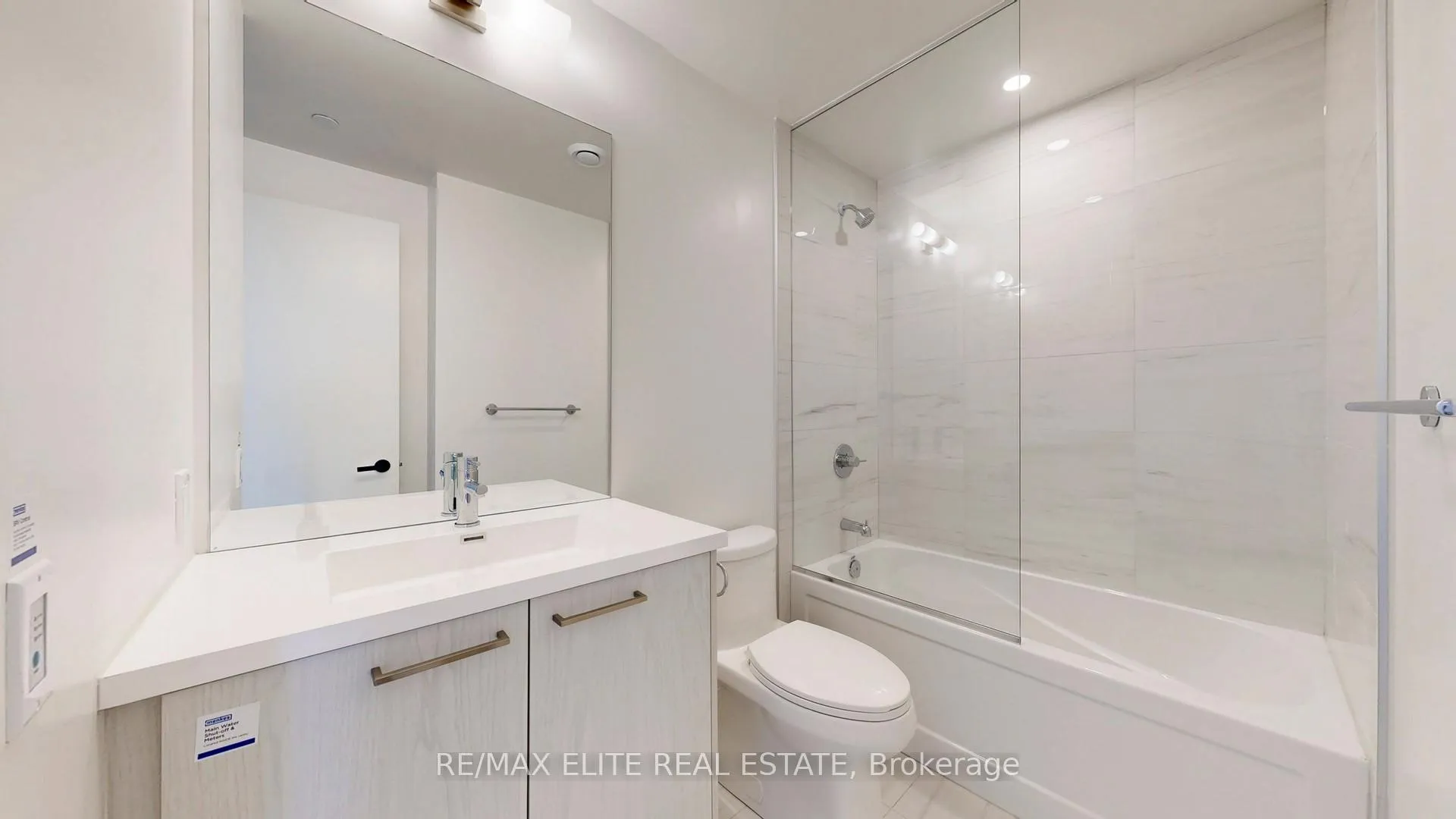 Photo 26 of Unit 520, 28 Interchange Way, Vaughan, Vaughan Corporate Centre — HOMEH