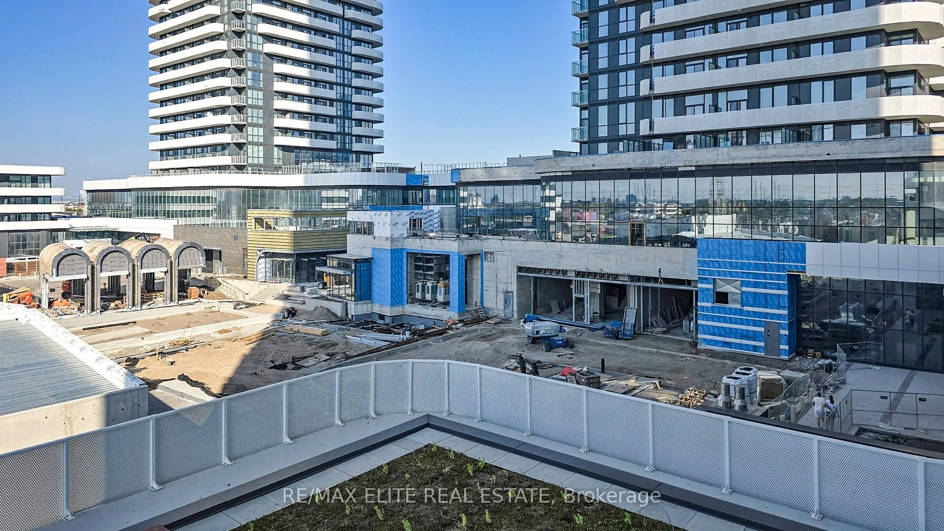 Photo 32 of Unit 520, 28 Interchange Way, Vaughan, Vaughan Corporate Centre — HOMEH
