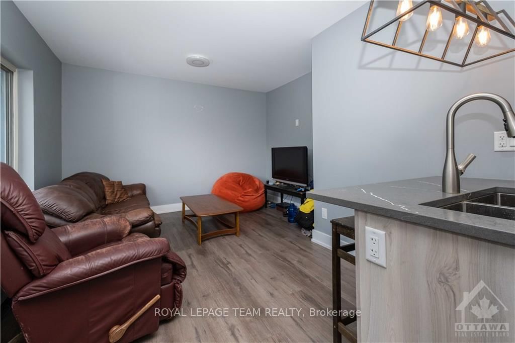 Photo 8 of 1238 HERON Rd, Ottawa, Ridgemont — HOMEH