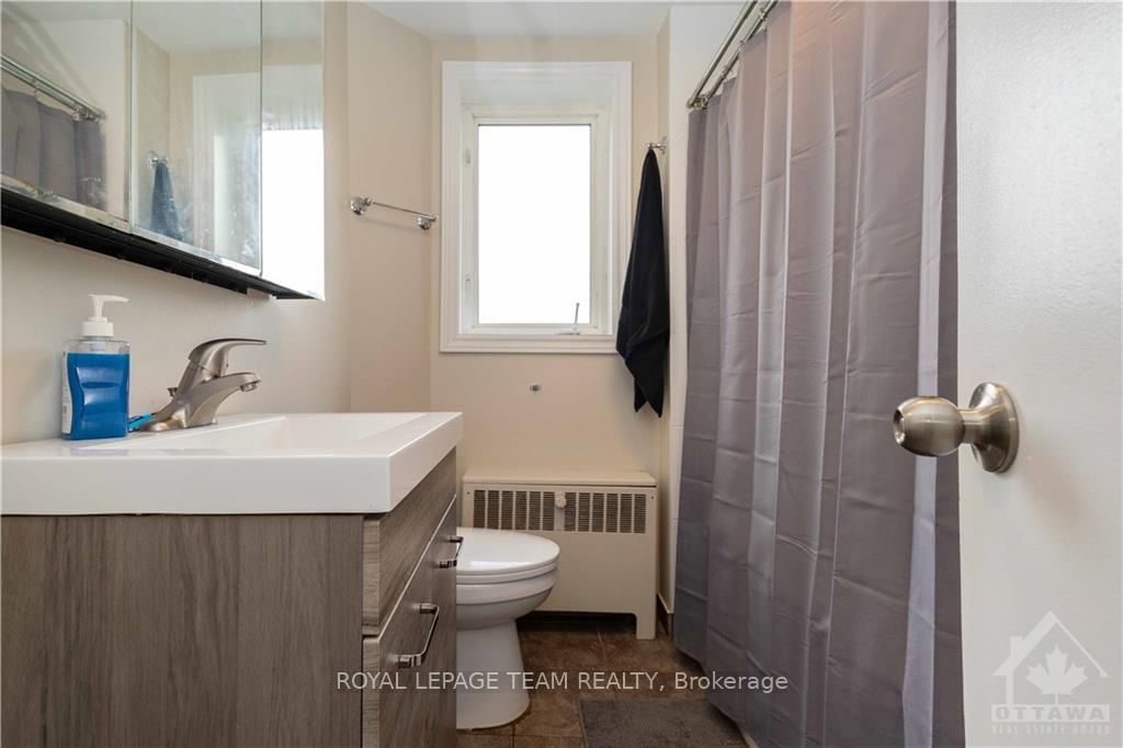 Photo 10 of 1238 HERON Rd, Ottawa, Ridgemont — HOMEH