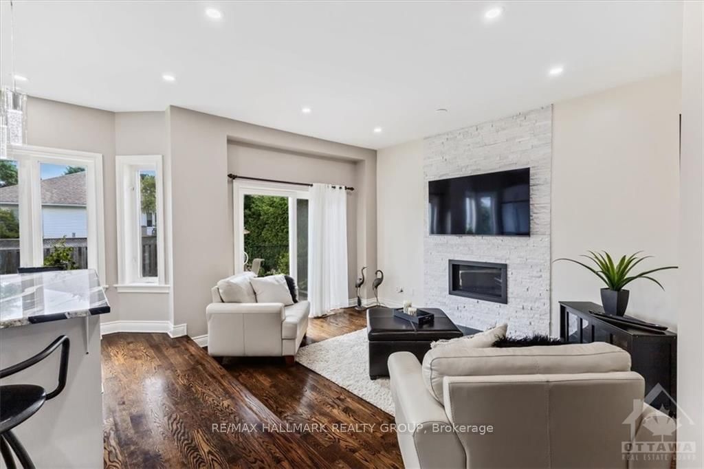 Photo 9 of 34 ALON St, Ottawa, Stittsville (North) — HOMEH
