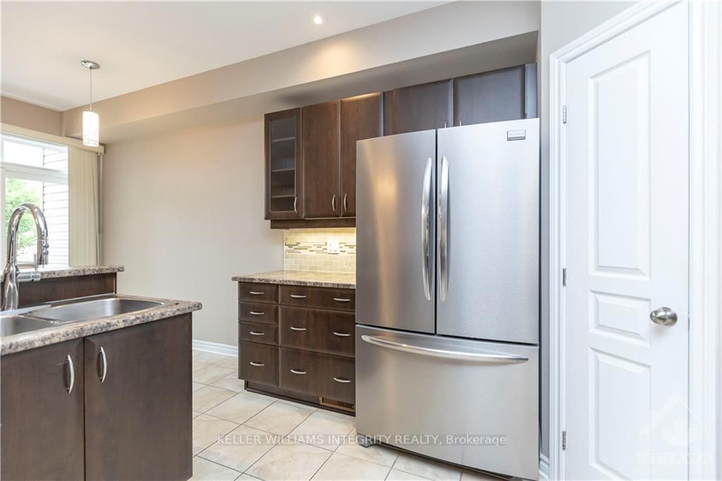 Photo 10 of 283 KINGHAVEN Cres, Ottawa, Kanata - Bridlewood — HOMEH