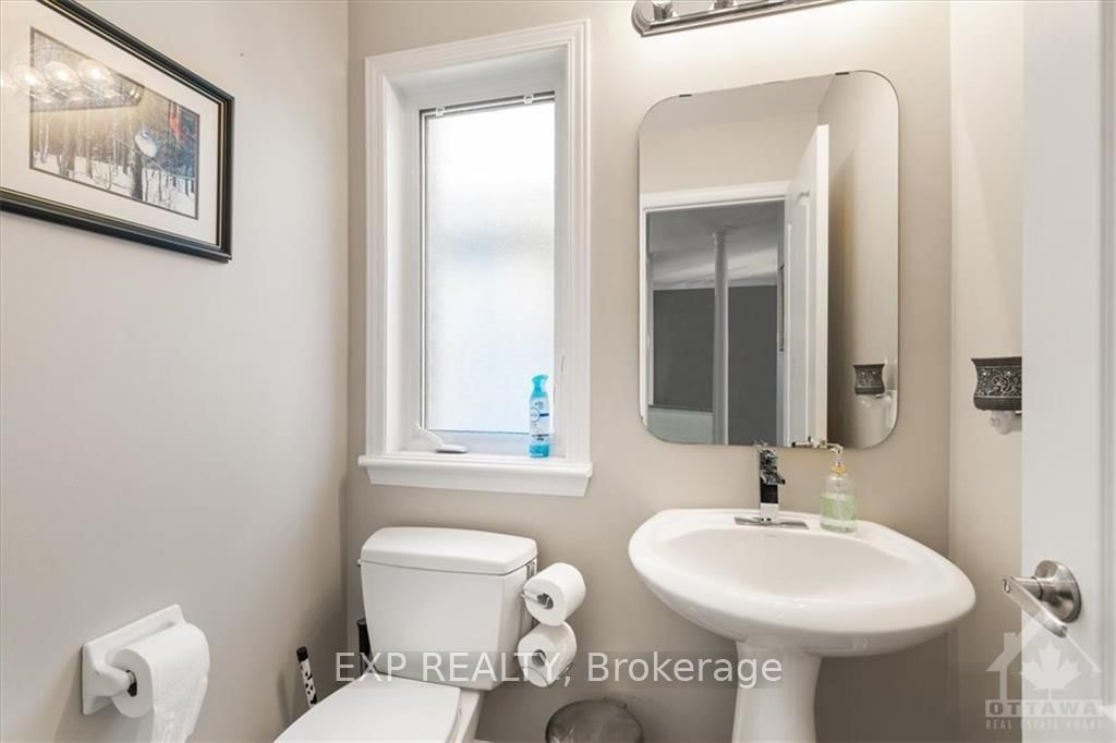 Photo 2 of 867 FEATHER MOSS Way, Ottawa, Riverside South/Gloucester Glen — HOMEH