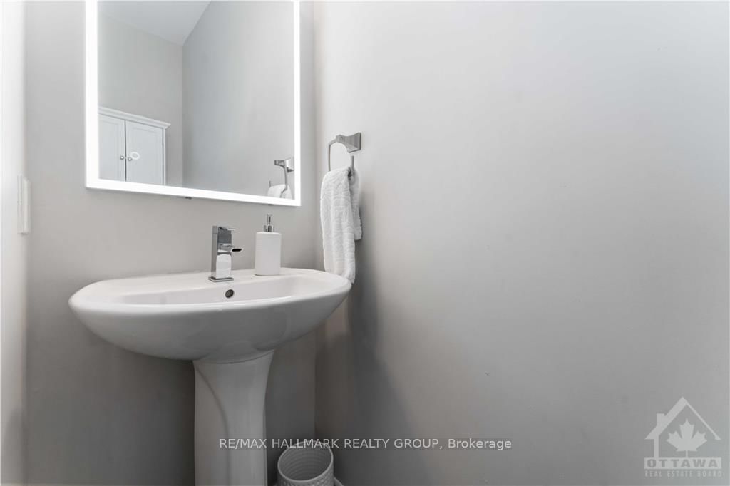 Photo 10 of 302 SUMMER SKY St, Ottawa, Notting Hill/Summerside — HOMEH