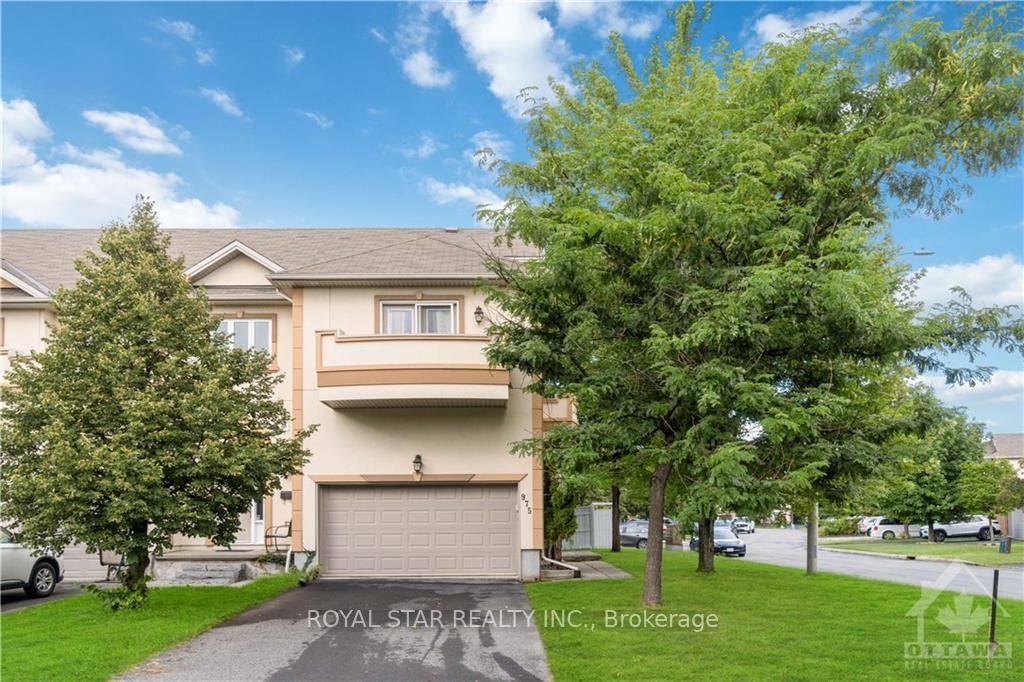 Photo 2 of 975 GOSNELL Terr, Ottawa, Fallingbrook/Gardenway South — HOMEH