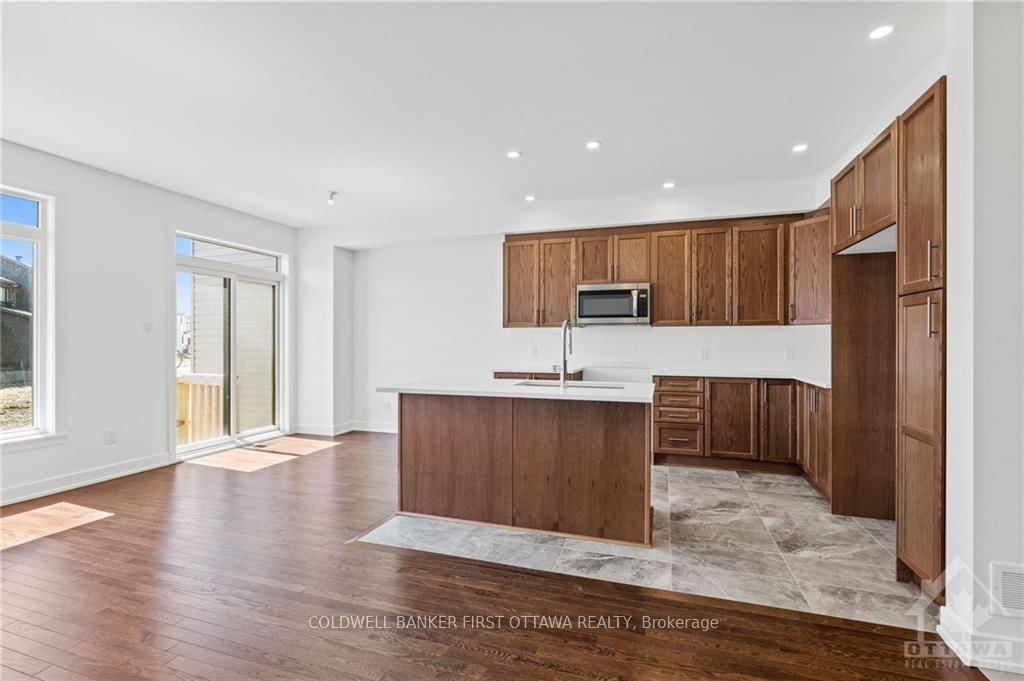 Photo 7 of 268 DARJEELING Ave, Ottawa, Barrhaven - Heritage Park — HOMEH