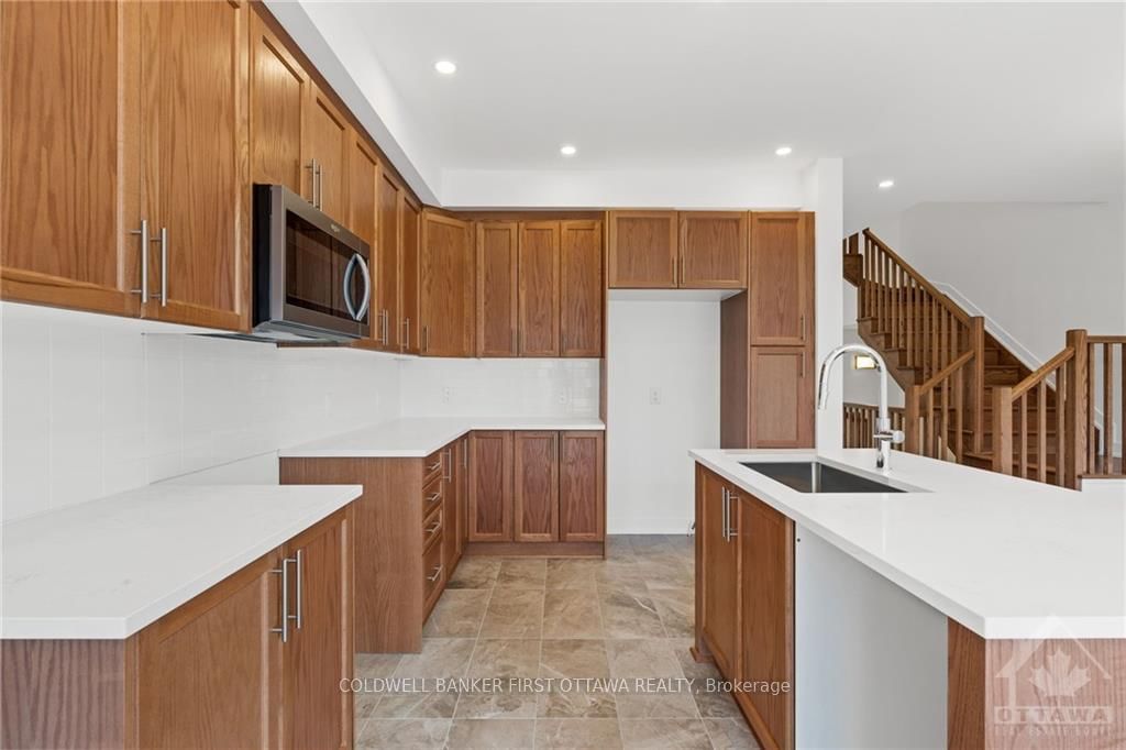 Photo 8 of 268 DARJEELING Ave, Ottawa, Barrhaven - Heritage Park — HOMEH