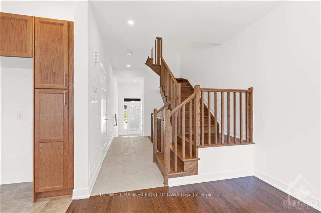 Photo 9 of 268 DARJEELING Ave, Ottawa, Barrhaven - Heritage Park — HOMEH