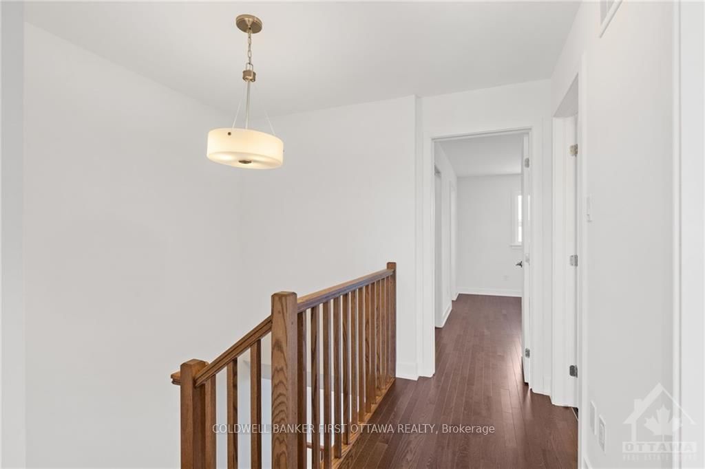 Photo 10 of 268 DARJEELING Ave, Ottawa, Barrhaven - Heritage Park — HOMEH