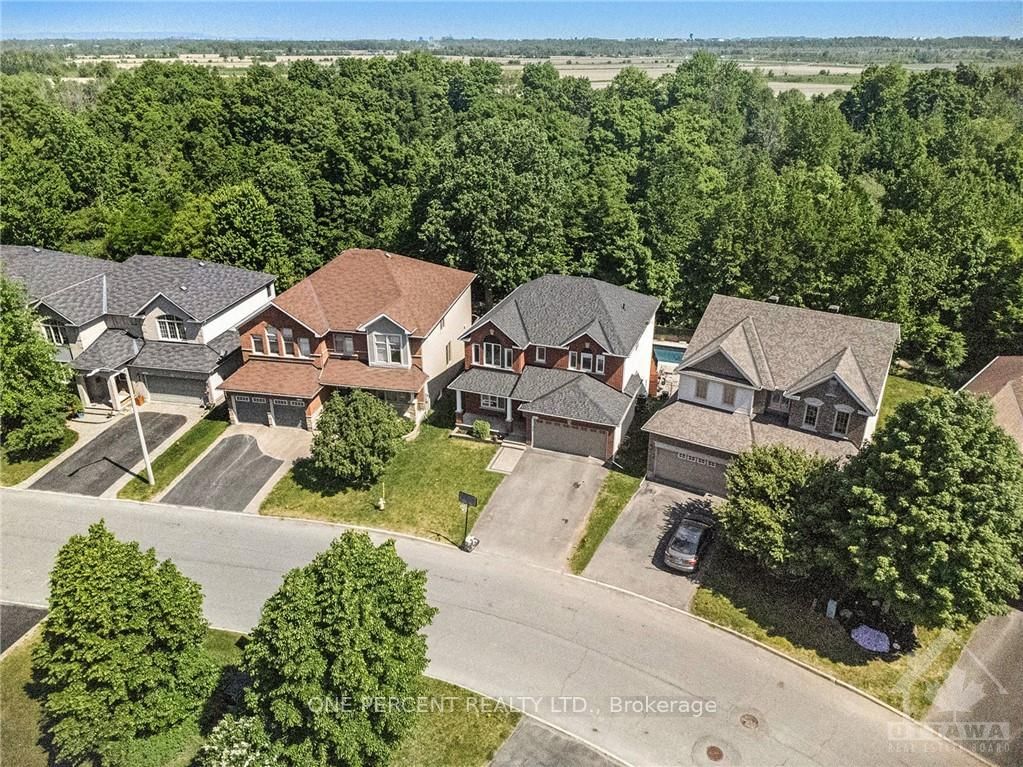 Photo 2 of 720 OWLS CABIN Ave, Ottawa, Riverside South/Gloucester Glen — HOMEH