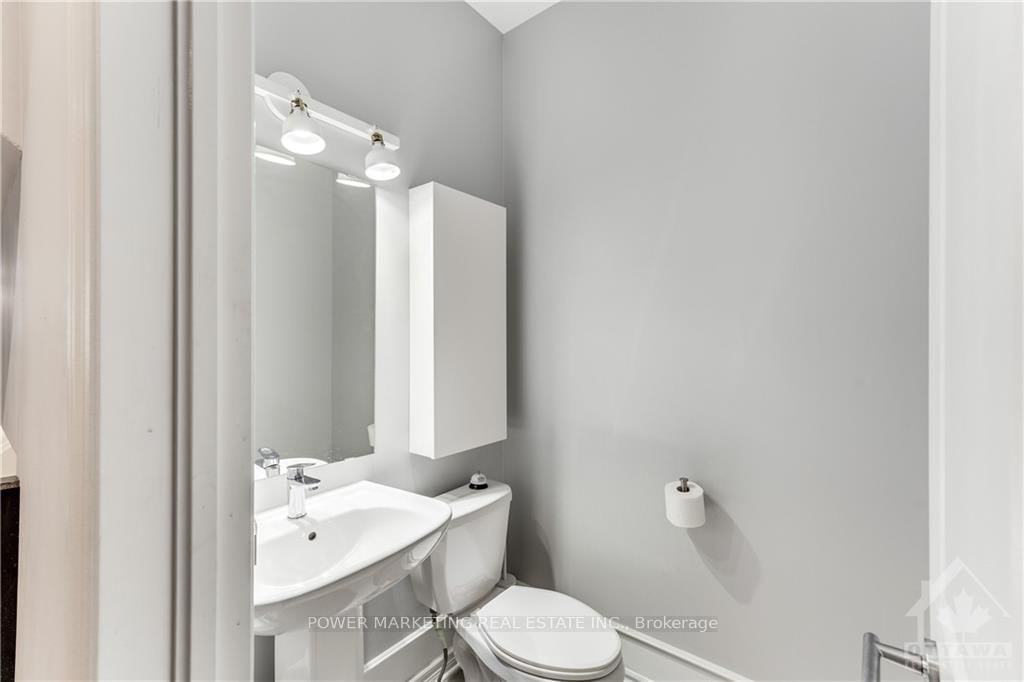 Photo 2 of 903 RALPH HENNESSY Ave, Ottawa, Riverside South/Gloucester Glen — HOMEH