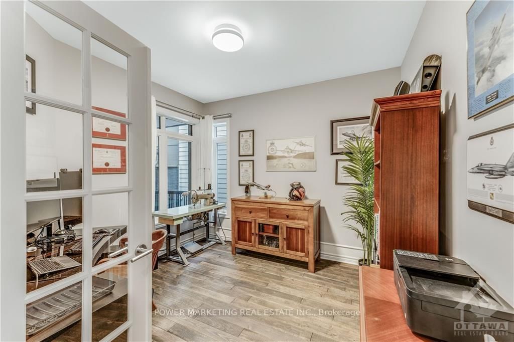 Photo 4 of 903 RALPH HENNESSY Ave, Ottawa, Riverside South/Gloucester Glen — HOMEH