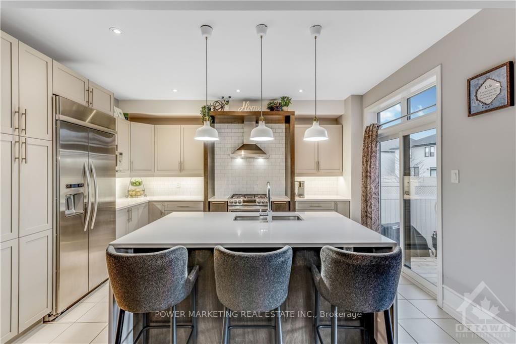 Photo 7 of 903 RALPH HENNESSY Ave, Ottawa, Riverside South/Gloucester Glen — HOMEH