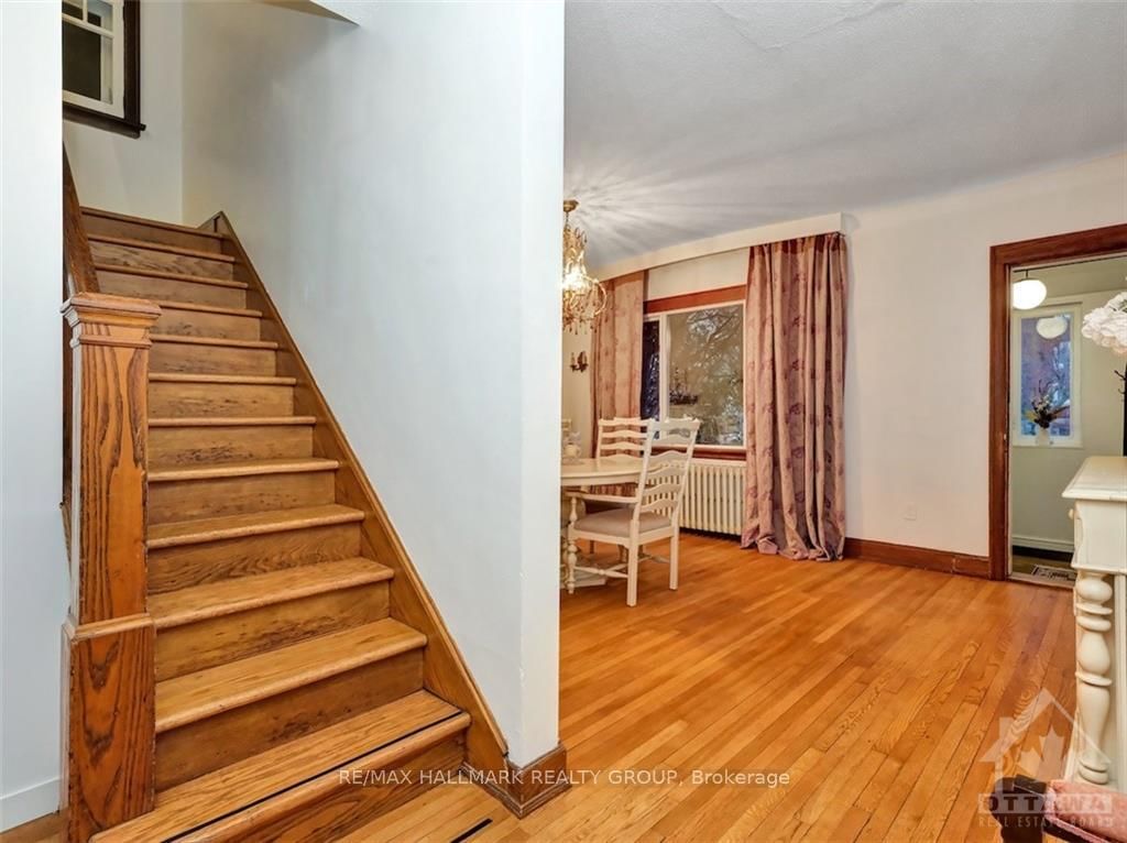 Photo 4 of 674 GILMOUR St, Ottawa, Ottawa Centre — HOMEH