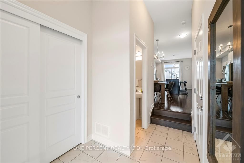 Photo 2 of 247 PINGWI Pl, Ottawa, Blossom Park/Kemp Park/Findlay Creek — HOMEH