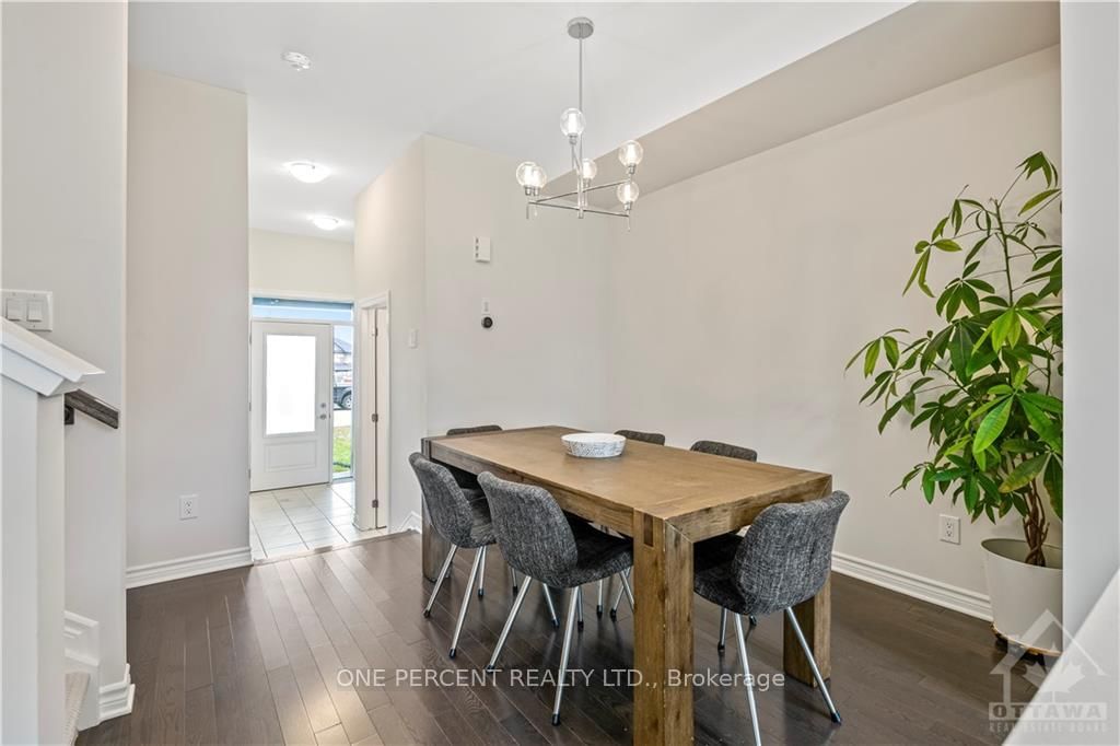 Photo 5 of 247 PINGWI Pl, Ottawa, Blossom Park/Kemp Park/Findlay Creek — HOMEH