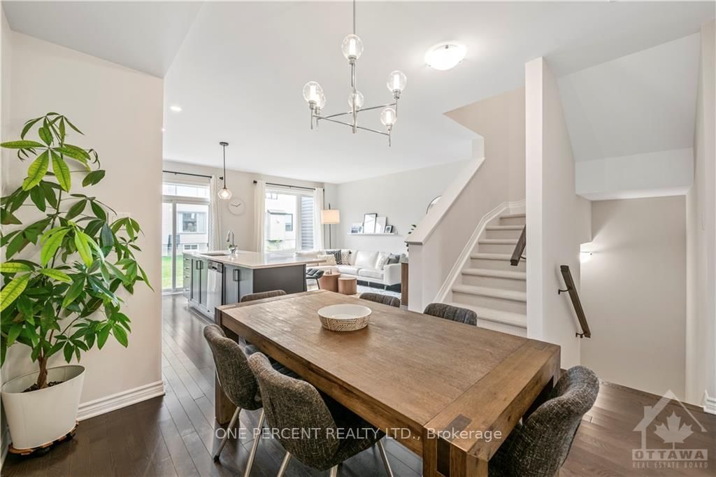 Photo 6 of 247 PINGWI Pl, Ottawa, Blossom Park/Kemp Park/Findlay Creek — HOMEH