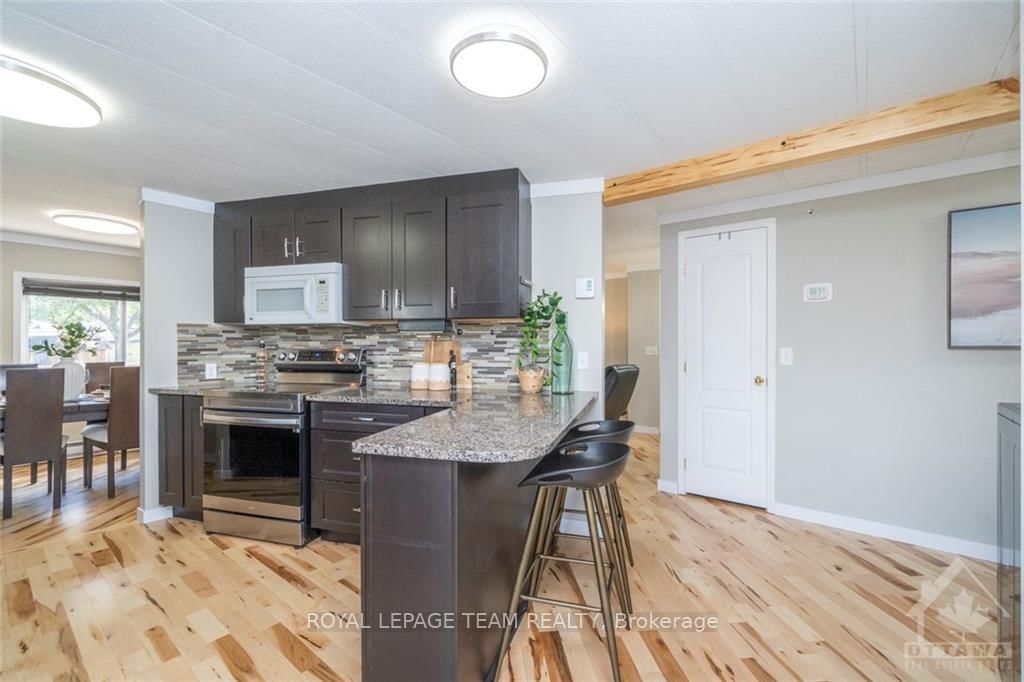 Photo 6 of 119 LEN PURCELL Dr, Ottawa, Constance Bay — HOMEH