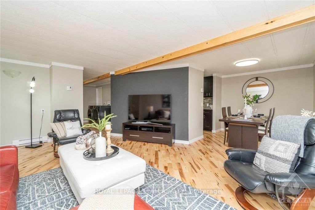 Photo 10 of 119 LEN PURCELL Dr, Ottawa, Constance Bay — HOMEH