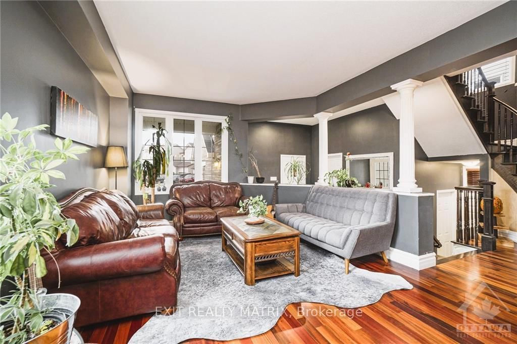 Photo 6 of 218 HILLPARK HIGH St, Ottawa, Mer Bleue/Bradley Estates/Anderson Park — HOMEH