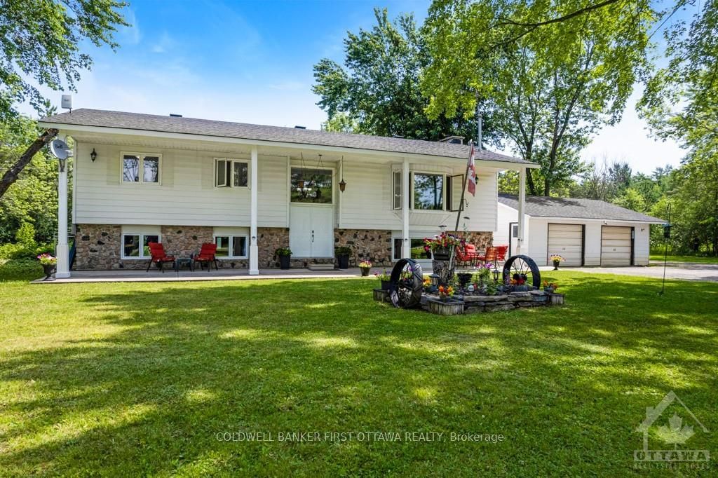 Photo 1 of 4996 STONECREST Rd, Ottawa, Woodlawn/Maclarens Landing/Kilmaurs — HOMEH