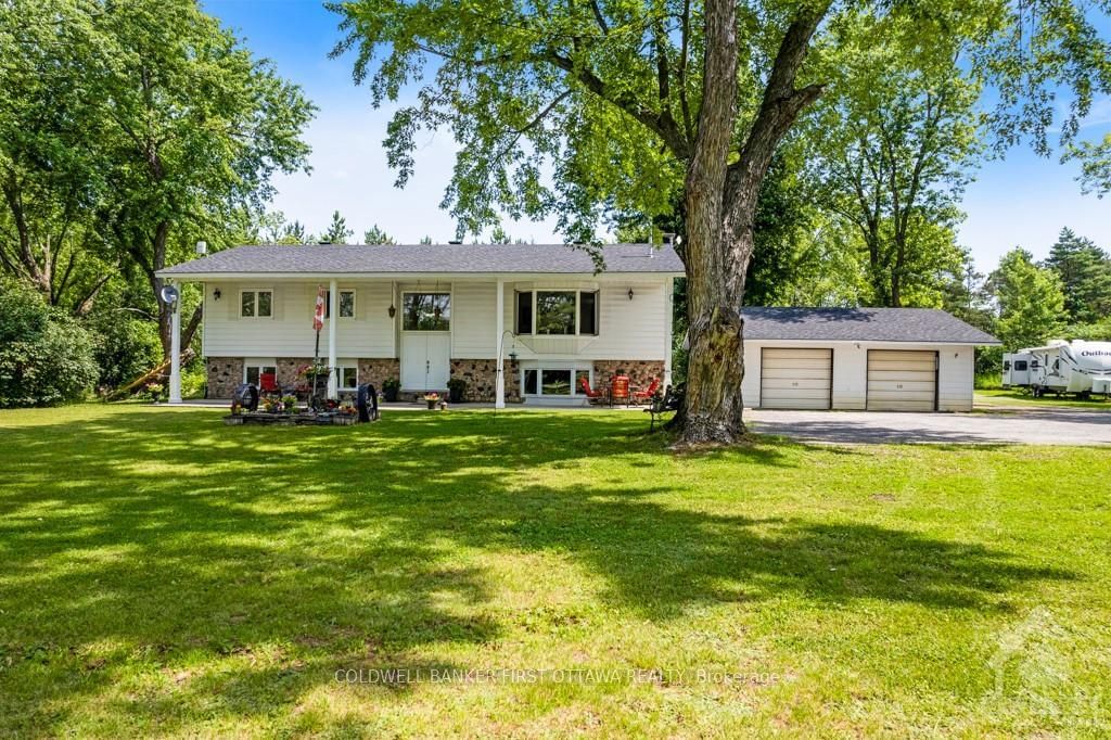 Photo 5 of 4996 STONECREST Rd, Ottawa, Woodlawn/Maclarens Landing/Kilmaurs — HOMEH