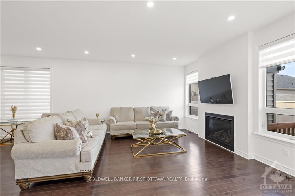 Photo 9 of 4514 KELLY FARM Dr, Ottawa, Blossom Park/Kemp Park/Findlay Creek — HOMEH