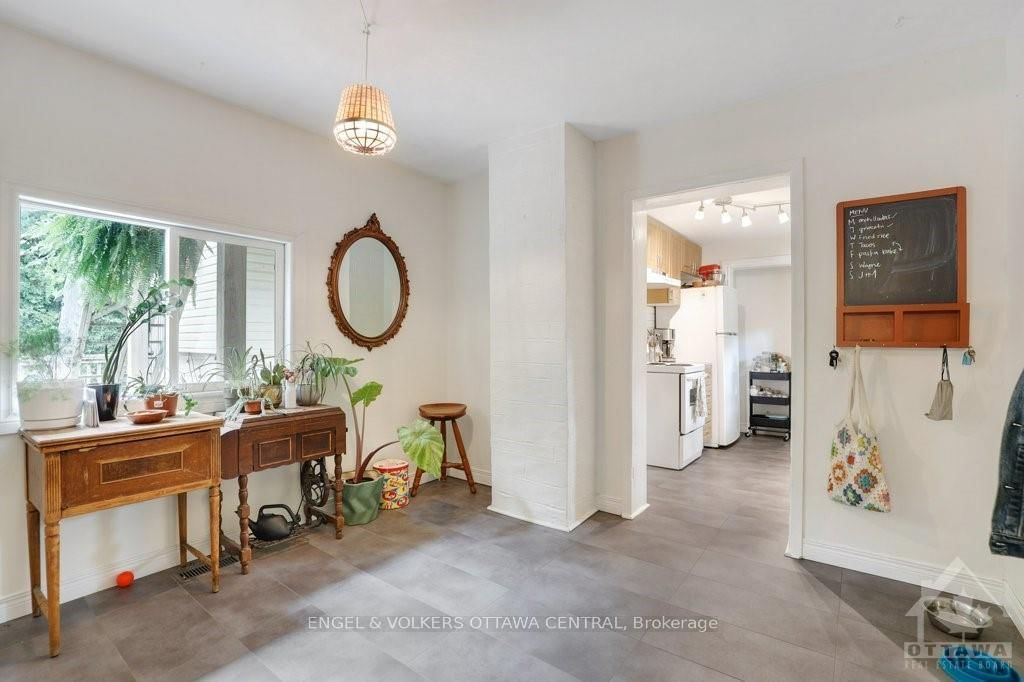Photo 3 of 1239 EMPEROR Ave, Ottawa, Carlington — HOMEH
