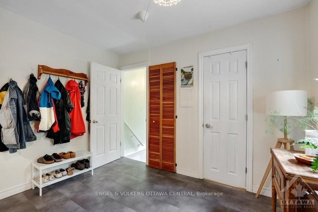 Photo 4 of 1239 EMPEROR Ave, Ottawa, Carlington — HOMEH