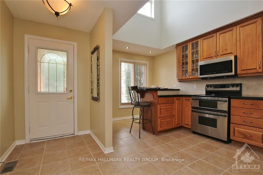 Photo 2 of 38 ARMAGH Way, Ottawa, Barrhaven - Longfields — HOMEH