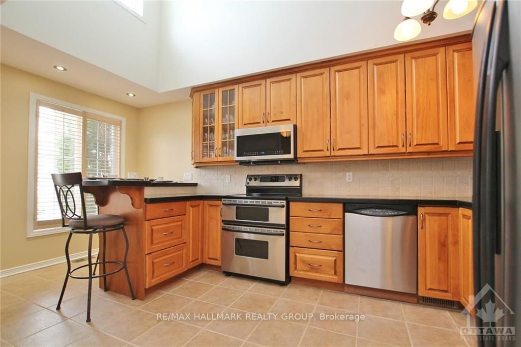 Photo 3 of 38 ARMAGH Way, Ottawa, Barrhaven - Longfields — HOMEH