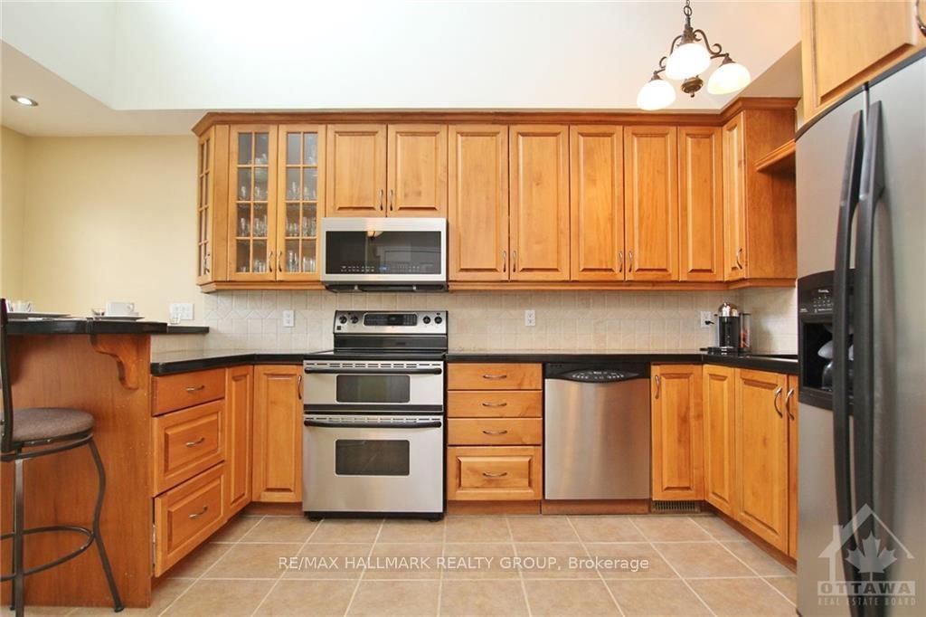 Photo 4 of 38 ARMAGH Way, Ottawa, Barrhaven - Longfields — HOMEH