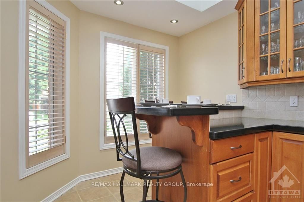 Photo 7 of 38 ARMAGH Way, Ottawa, Barrhaven - Longfields — HOMEH