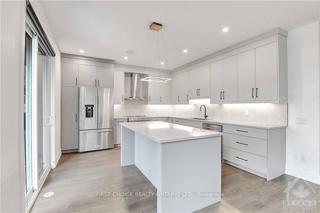 Photo 8 of 39 STARWOOD Rd, Ottawa, Meadowlands/St. Claire Gardens — HOMEH