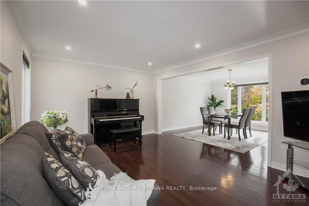 Photo 8 of 54 KNUDSON Dr, Ottawa, Kanata - Kanata Lakes/Heritage Hills — HOMEH