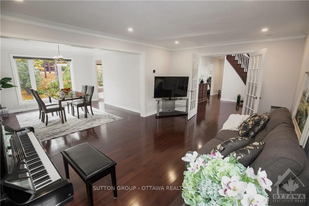 Photo 9 of 54 KNUDSON Dr, Ottawa, Kanata - Kanata Lakes/Heritage Hills — HOMEH