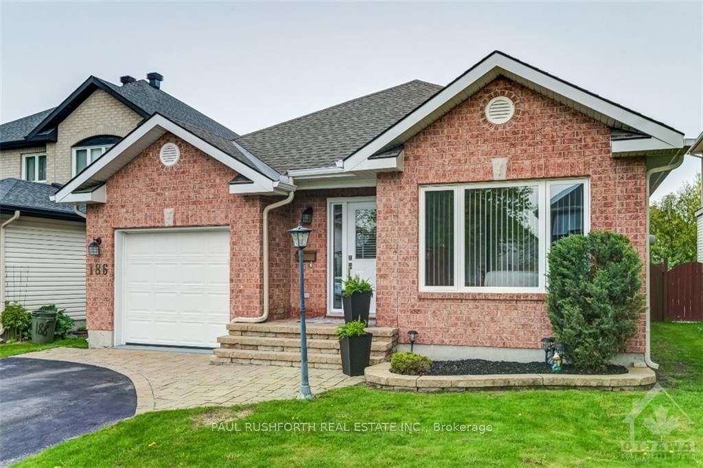 Photo 2 of 186 REDPATH Dr, Ottawa, Barrhaven East — HOMEH