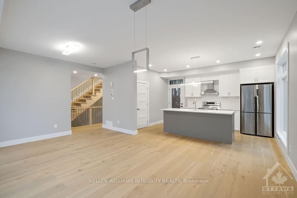 Photo 6 of 11 QUILL St, Ottawa, Overbrook/Castle Heights — HOMEH