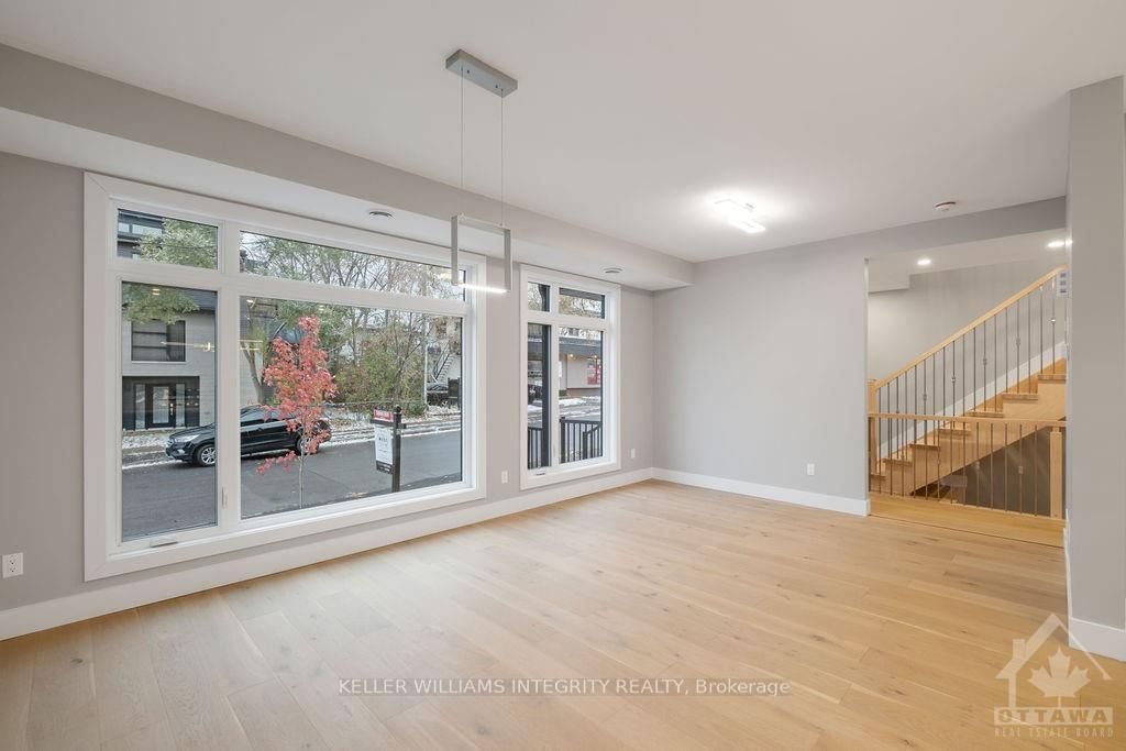 Photo 7 of 11 QUILL St, Ottawa, Overbrook/Castle Heights — HOMEH