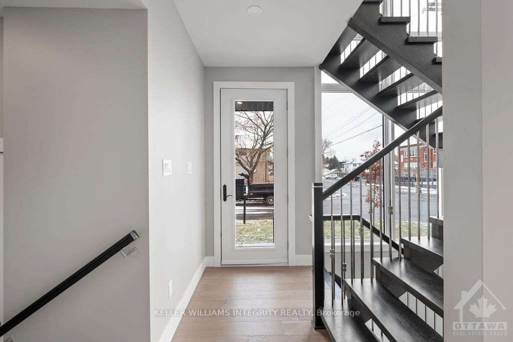 Photo 3 of 225 GLYNN Ave, Ottawa, Overbrook/Castle Heights — HOMEH