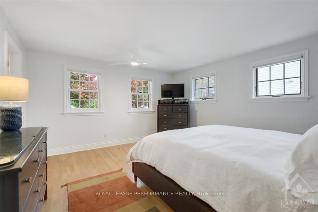Photo 7 of 782 LONSDALE Rd, Ottawa, Manor Park — HOMEH