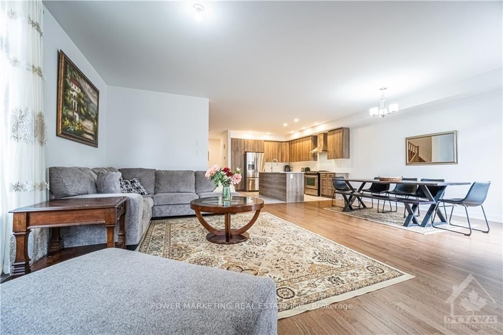 Photo 6 of 1041 HYDRANGEA Ave, Ottawa, Riverside South/Gloucester Glen — HOMEH