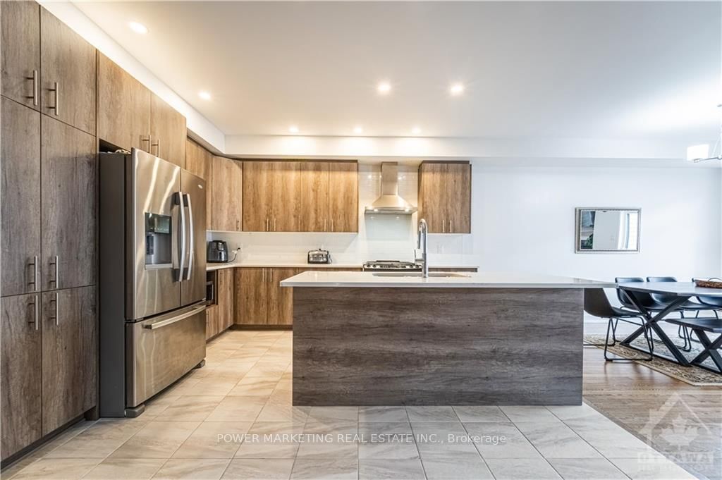 Photo 7 of 1041 HYDRANGEA Ave, Ottawa, Riverside South/Gloucester Glen — HOMEH