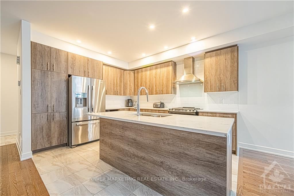 Photo 9 of 1041 HYDRANGEA Ave, Ottawa, Riverside South/Gloucester Glen — HOMEH